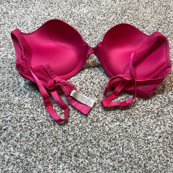 Victoria's Secret Push-Up bra - Picture 4 of 5